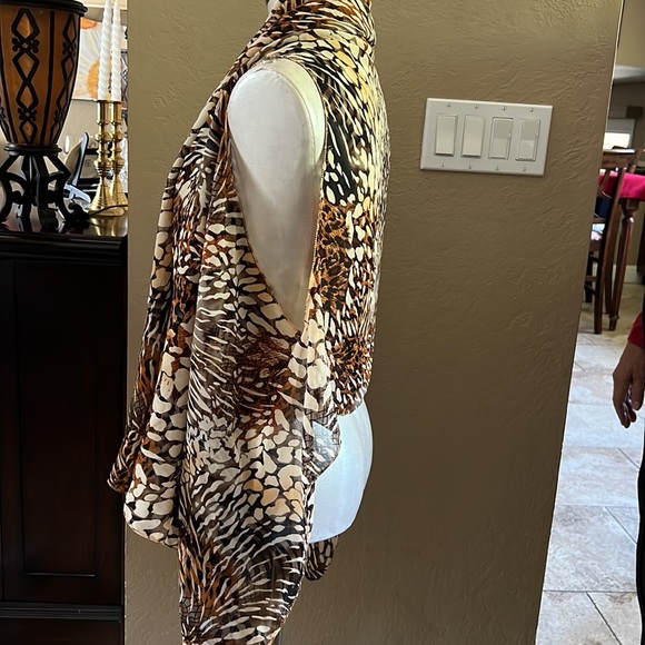 Home made Women’s Animal print Vest  or coverup cream& brown One S… - Picture 15 of 16